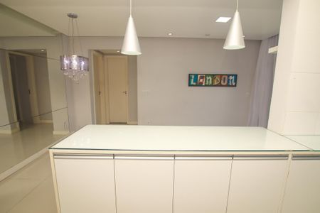 Apartamento para alugar com 54m², 2 quartos e 1 vaga Apartamento para alugar com 54m², 2 quartos e 1 vagaCozinha - Armários
