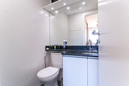 Apartamento para alugar com 60m², 2 quartos e 1 vaga Apartamento para alugar com 60m², 2 quartos e 1 vagaBanheiro da Suíte