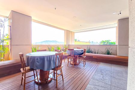 Apartamento para alugar com 60m², 2 quartos e 1 vaga