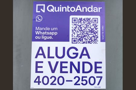 Casa à venda com 525m², 2 quartos e 3 vagas Casa à venda com 525m², 2 quartos e 3 vagasPlaca