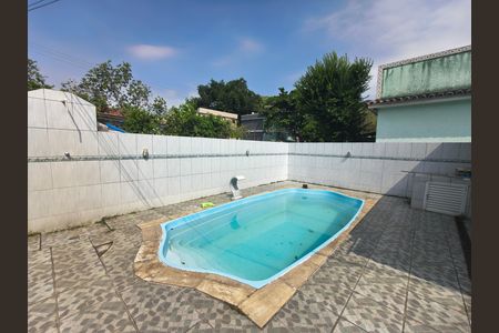 Casa à venda com 525m², 2 quartos e 3 vagas Casa à venda com 525m², 2 quartos e 3 vagasPiscina