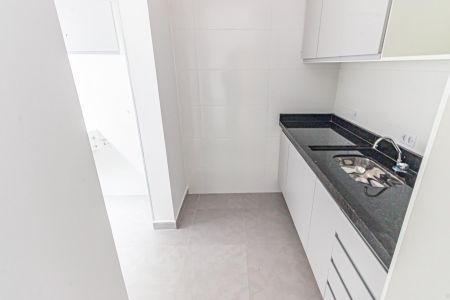 Cozinha de apartamento para alugar com 1 quarto, 27m² em Vila Prudente, São Paulo