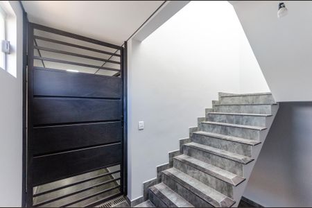 Apartamento para alugar com 75m², 2 quartos e sem vagaEntrada