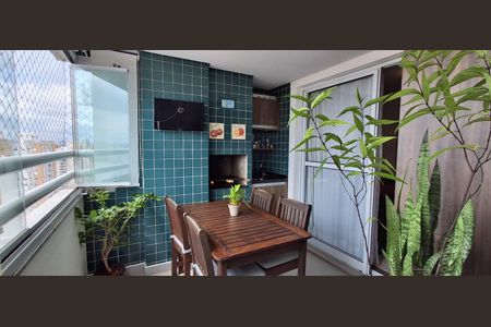 Apartamento à venda com 92m², 3 quartos e 2 vagasVaranda