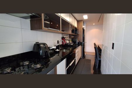 Apartamento à venda com 92m², 3 quartos e 2 vagasCozinha 