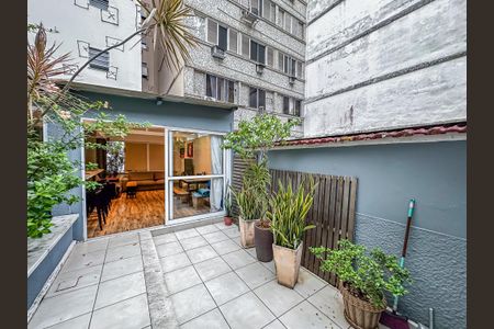 Apartamento para alugar com 120m², 3 quartos e sem vaga
