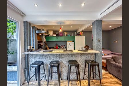 Apartamento para alugar com 120m², 3 quartos e sem vaga