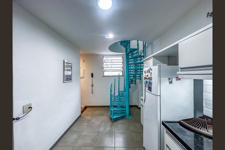 Apartamento para alugar com 120m², 3 quartos e sem vaga