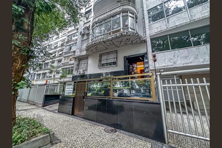 Apartamento para alugar com 120m², 3 quartos e sem vaga