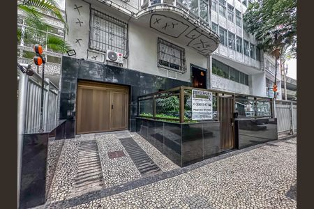 Apartamento para alugar com 120m², 3 quartos e sem vaga