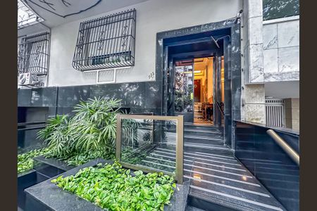 Apartamento para alugar com 120m², 3 quartos e sem vaga