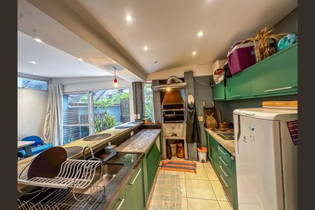 Apartamento para alugar com 120m², 3 quartos e sem vaga