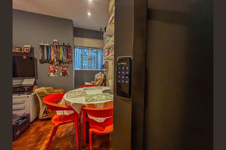 Apartamento para alugar com 120m², 3 quartos e sem vaga