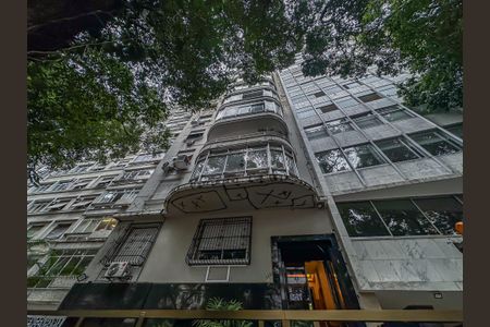 Apartamento para alugar com 120m², 3 quartos e sem vaga