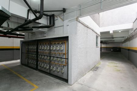 Apartamento para alugar com 43m², 2 quartos e 1 vagaGaragem - Entrada 