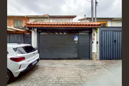 Casa à venda com 130m², 2 quartos e 2 vagasFachada