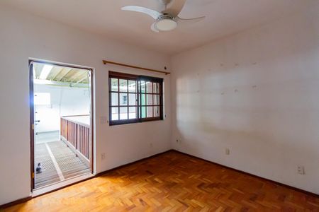 Casa à venda com 130m², 2 quartos e 2 vagasSala 2