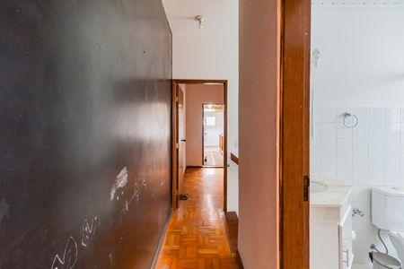 Casa à venda com 130m², 2 quartos e 2 vagasCorredor