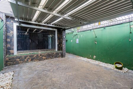 Casa à venda com 130m², 2 quartos e 2 vagasGaragem