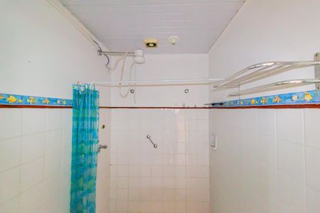 Casa à venda com 130m², 2 quartos e 2 vagasBanheiro da Suíte