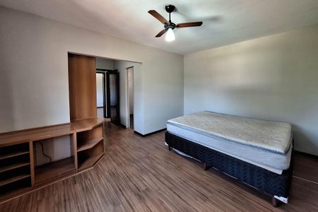 Casa para alugar com 450m², 2 quartos e 4 vagas Casa para alugar com 450m², 2 quartos e 4 vagasQuarto 2