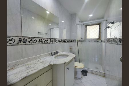 Apartamento à venda com 117m², 3 quartos e 2 vagasBanheiro da Suíte
