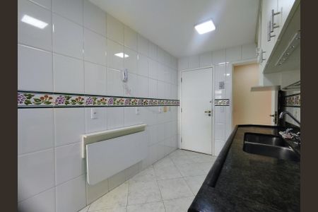 Apartamento à venda com 117m², 3 quartos e 2 vagasCozinha