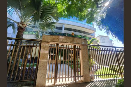 Apartamento à venda com 117m², 3 quartos e 2 vagasFachada