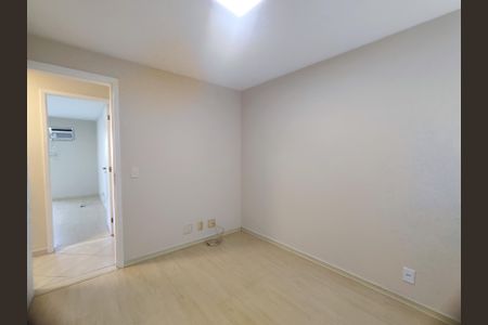 Apartamento à venda com 117m², 3 quartos e 2 vagasQuarto 2