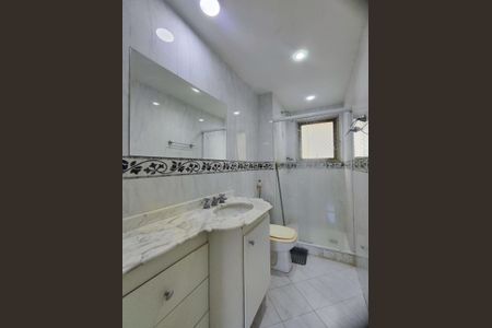 Apartamento à venda com 117m², 3 quartos e 2 vagasBanheiro da Suíte