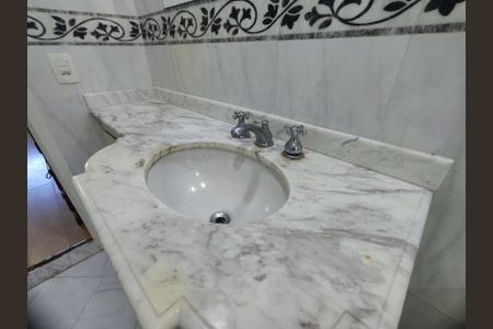 Apartamento à venda com 117m², 3 quartos e 2 vagasBanheiro da Suíte