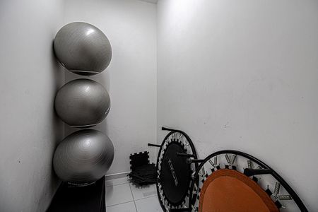 Apartamento à venda com 40m², 2 quartos e 1 vaga Apartamento à venda com 40m², 2 quartos e 1 vagacozinha e área de serviço compartilhadas_4