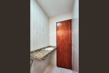 Apartamento para alugar com 45m², 3 quartos e sem vaga Apartamento para alugar com 45m², 3 quartos e sem vagaBanheiro