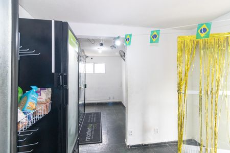 Apartamento para alugar com 55m², 2 quartos e 1 vagaMinimercado