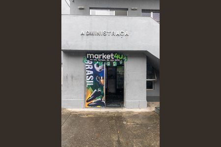 Apartamento para alugar com 55m², 2 quartos e 1 vagaMinimercado