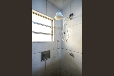 Casa à venda com 160m², 2 quartos e 2 vagasChuveiro do Banheiro 