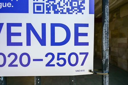 Casa à venda com 160m², 2 quartos e 2 vagasFachada