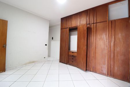 Casa para alugar com 300m², 4 quartos e 2 vagasQuarto 3 - Suíte