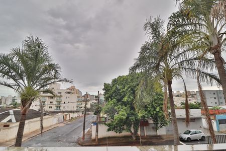 Casa para alugar com 300m², 4 quartos e 2 vagasVista