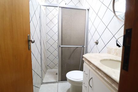 Casa para alugar com 300m², 4 quartos e 2 vagasBanheiro do Quarto 2