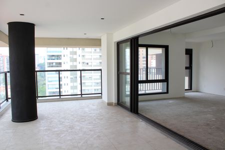 Apartamento à venda com 184m², 3 quartos e 2 vagasVaranda