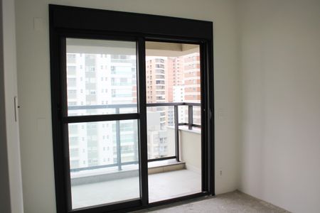 Apartamento à venda com 184m², 3 quartos e 2 vagasVaranda Quarto 1