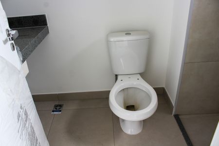 Apartamento à venda com 184m², 3 quartos e 2 vagasBanheiro do Quarto 2