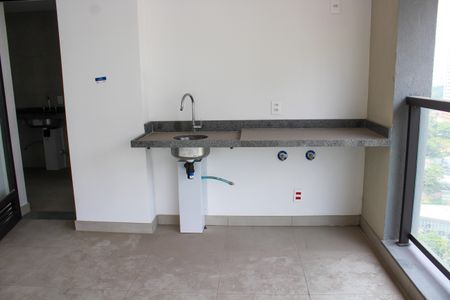 Apartamento à venda com 184m², 3 quartos e 2 vagasVaranda