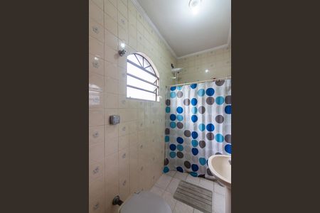 Casa à venda com 154m², 2 quartos e 2 vagasBanheiro 