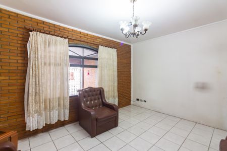 Casa à venda com 154m², 2 quartos e 2 vagasSala 