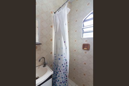 Casa à venda com 154m², 2 quartos e 2 vagasBanheiro 2