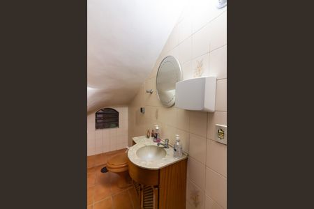 Casa à venda com 154m², 2 quartos e 2 vagasLavabo