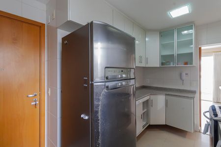 Apartamento à venda com 94m², 2 quartos e 2 vagasCozinha