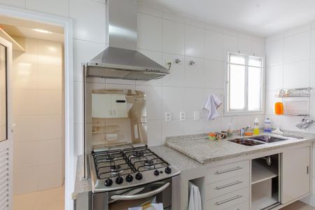 Apartamento à venda com 94m², 2 quartos e 2 vagasCozinha